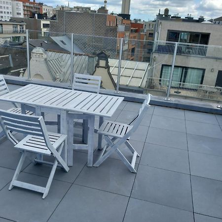 Gezellig Centraal Gelegen Penthouse Oostende Apartment Luaran gambar