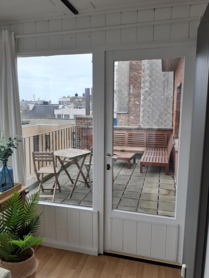 Gezellig Centraal Gelegen Penthouse Oostende Apartment Luaran gambar