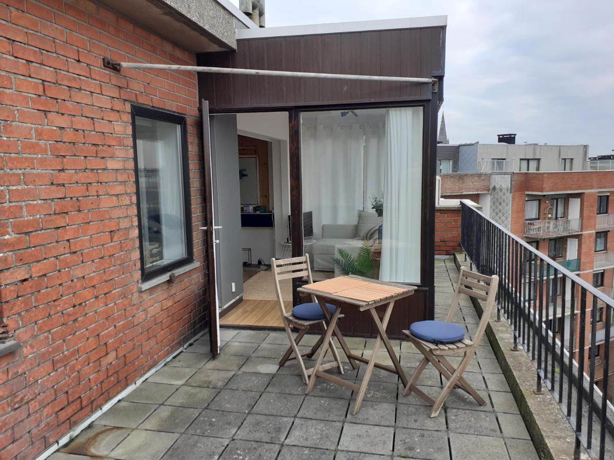 Gezellig Centraal Gelegen Penthouse Oostende Apartment Luaran gambar